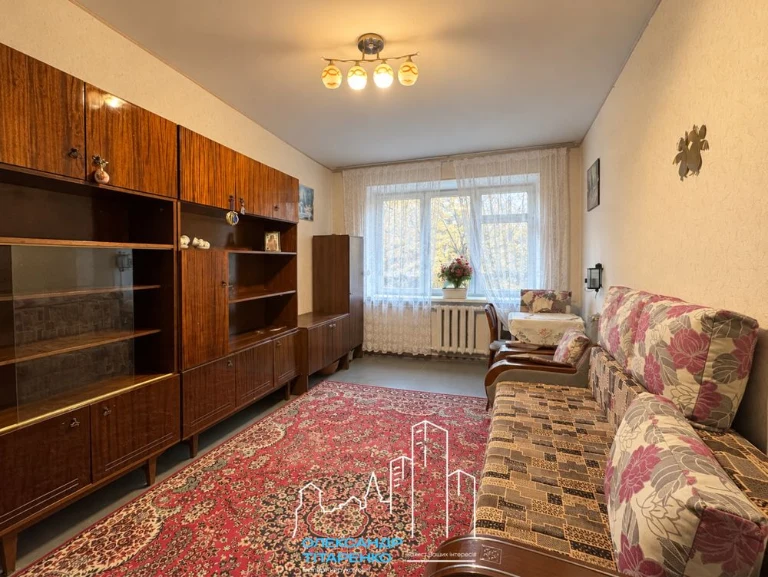 продам 3-и кімнатну квартиру на Черьомушках