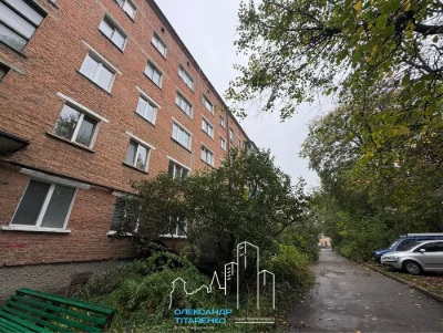 продам 3-и кімнатну квартиру на Черьомушках