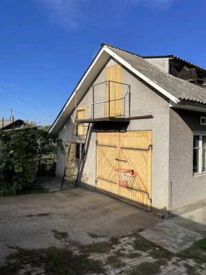 Продаж будинку у м. Кіцмань