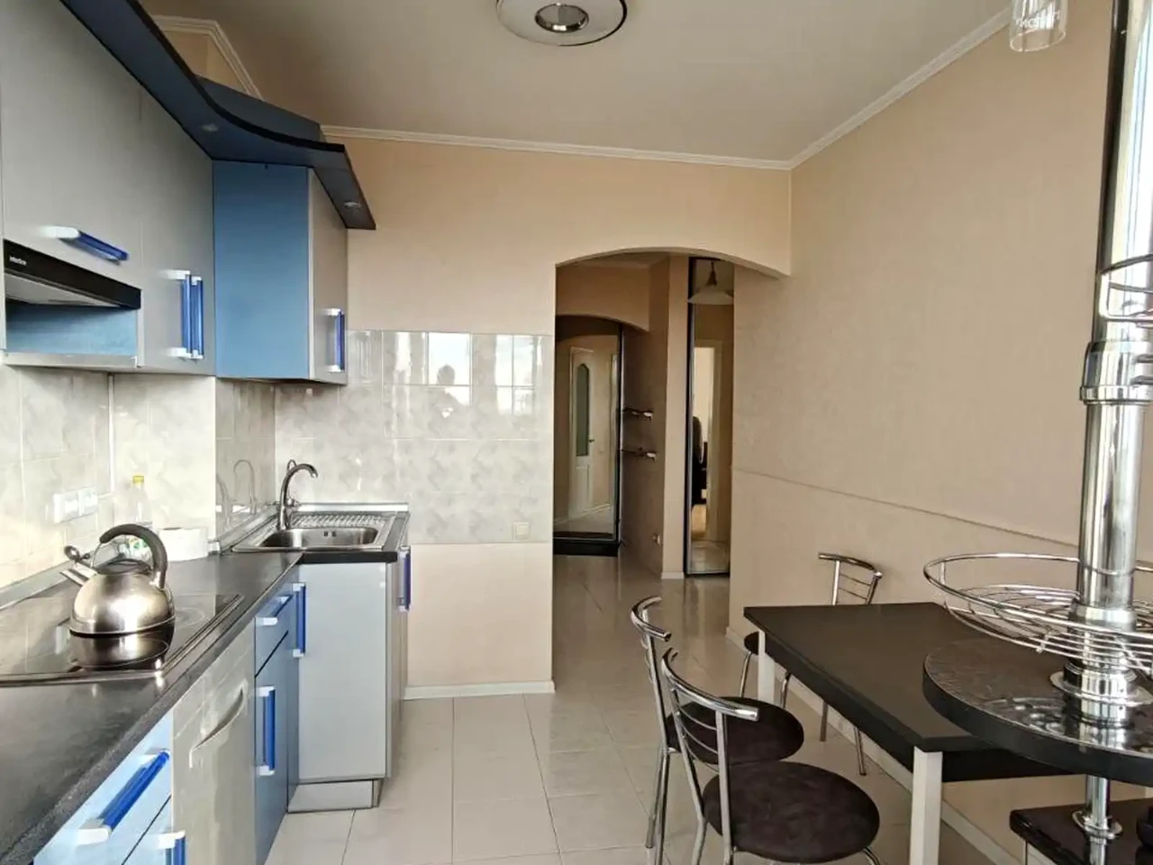 Оренда квартири 2-кімн. 58 м² 13/16 пов.