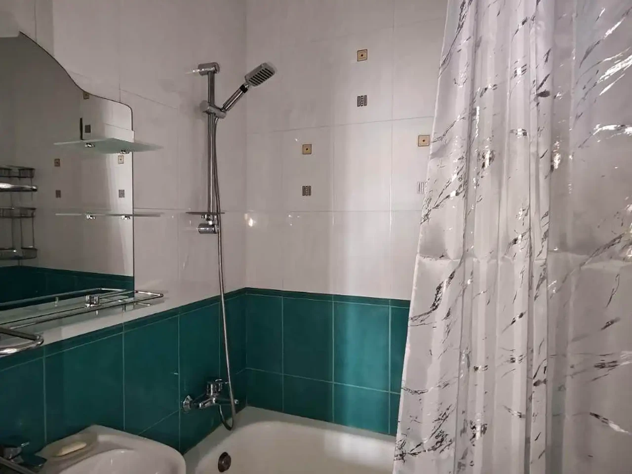 Оренда квартири 2-кімн. 58 м² 13/16 пов.