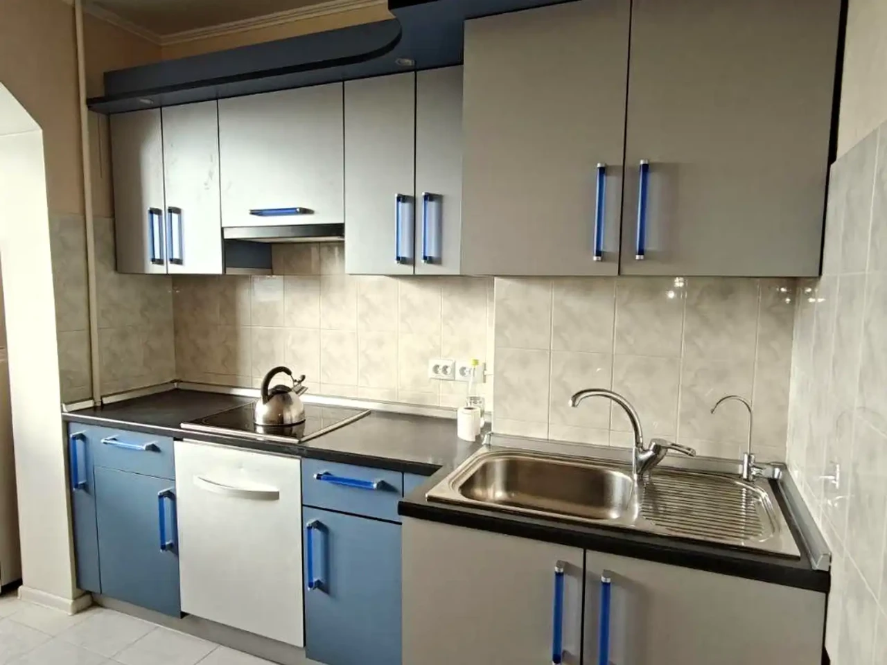 Оренда квартири 2-кімн. 58 м² 13/16 пов.