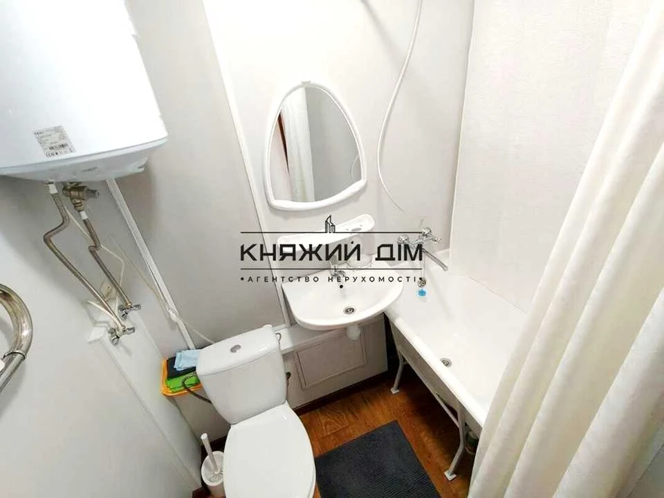 Квартира. Київ, Ялтинська вул.