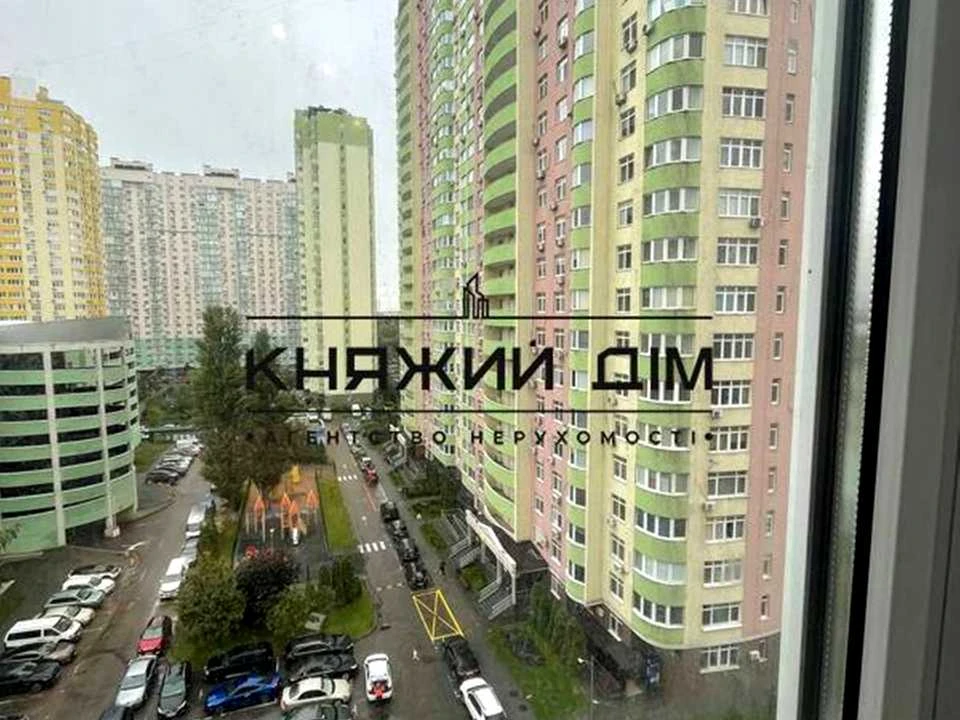 Квартира. Київ, Воскресенська вул.