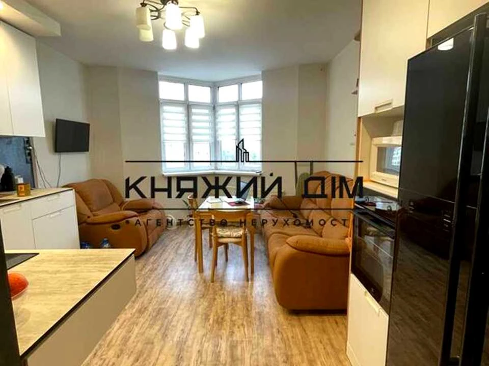 Квартира. Київ, Воскресенська вул.