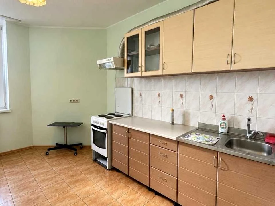 Квартира. Київ, Кубанської України вул.