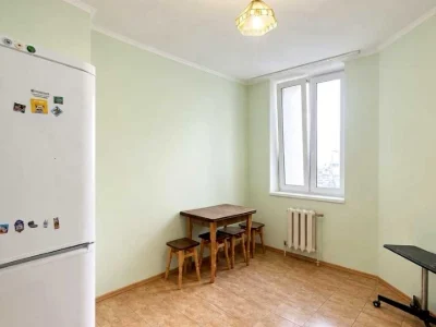 Квартира. Київ, Кубанської України вул.