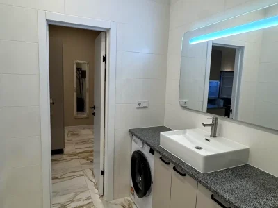 Оренда квартири 2-кімн. 45 м² 1/5 пов.