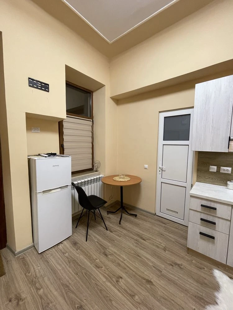 Продаж 1 кімн квартири вул Сарʼяна( Привокзальна)