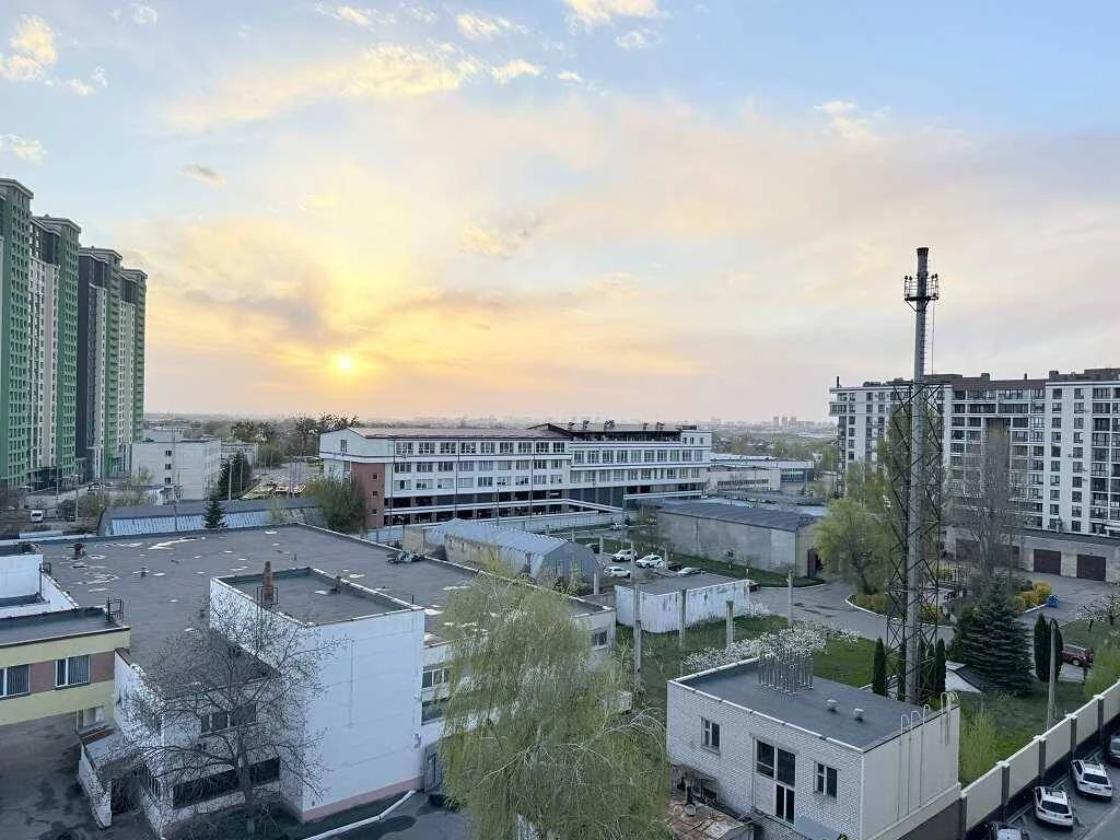Продам 1-к квартиру Київ, Голосіївський, Практична вул, 2