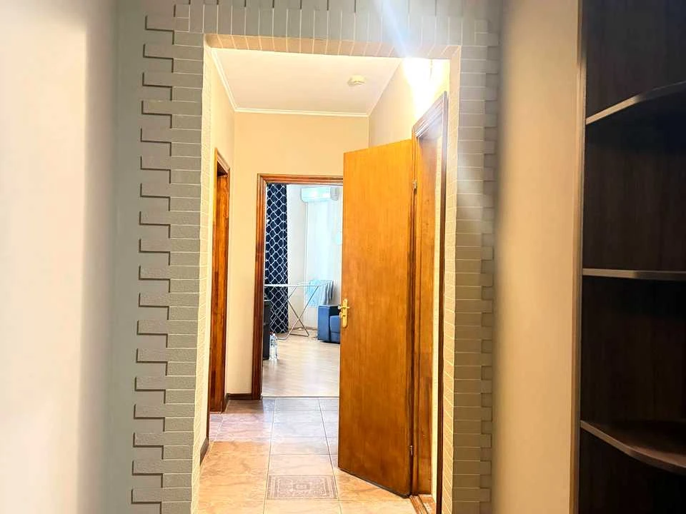 Квартира. Київ, Срібнокільська вул.
