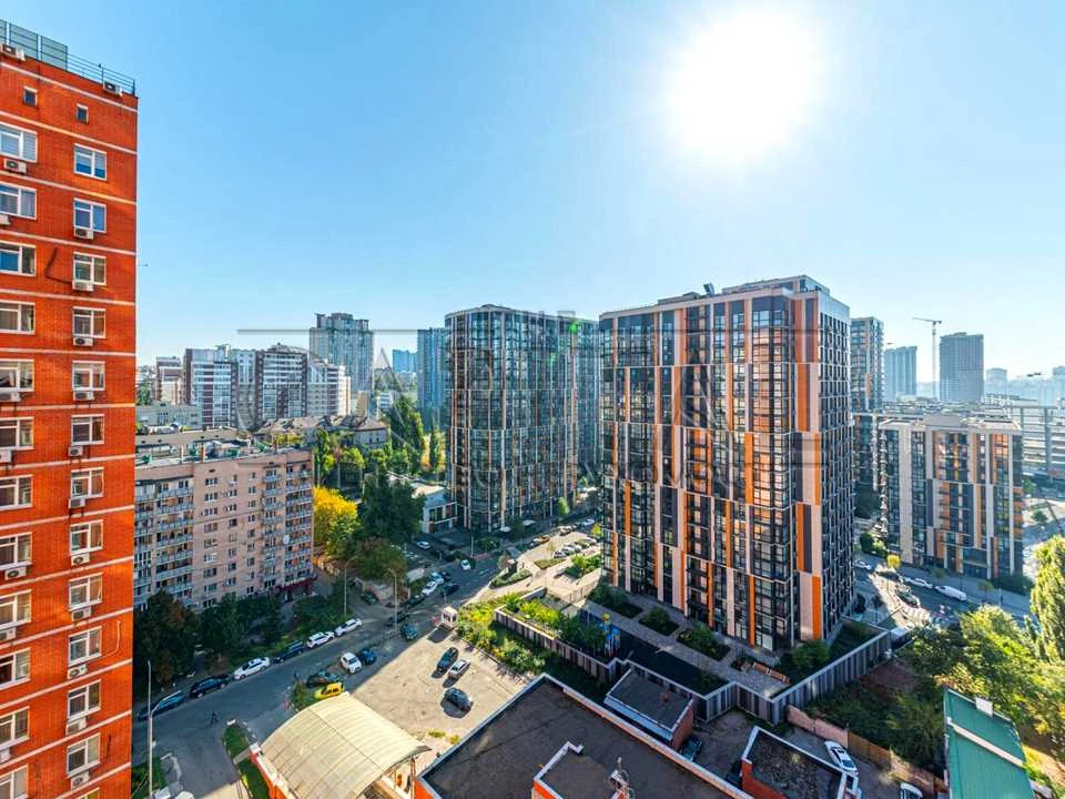Квартира. Київ, Ковпака вул.