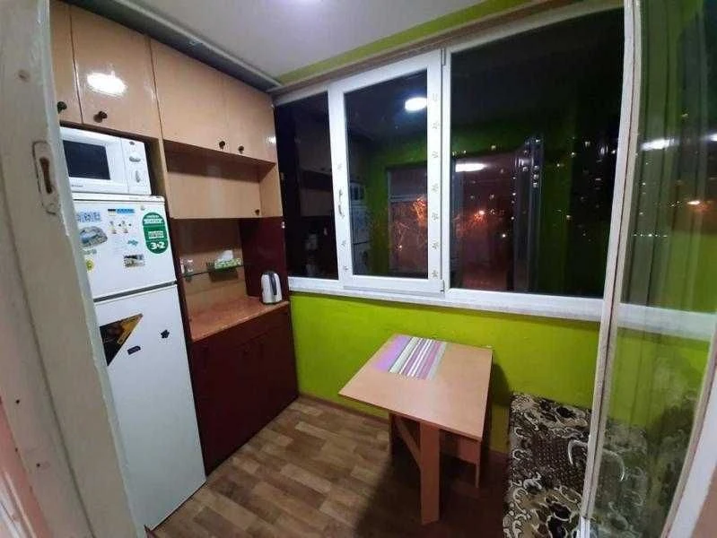 Продам окрему кімнату на Одеській .
