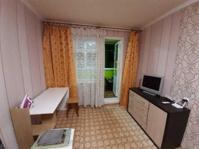 Продам окрему кімнату на Одеській .