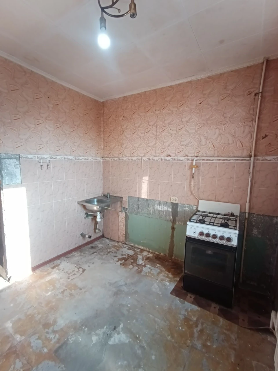 Продам 2ком.квартиру Каменское  Левобережный 5район