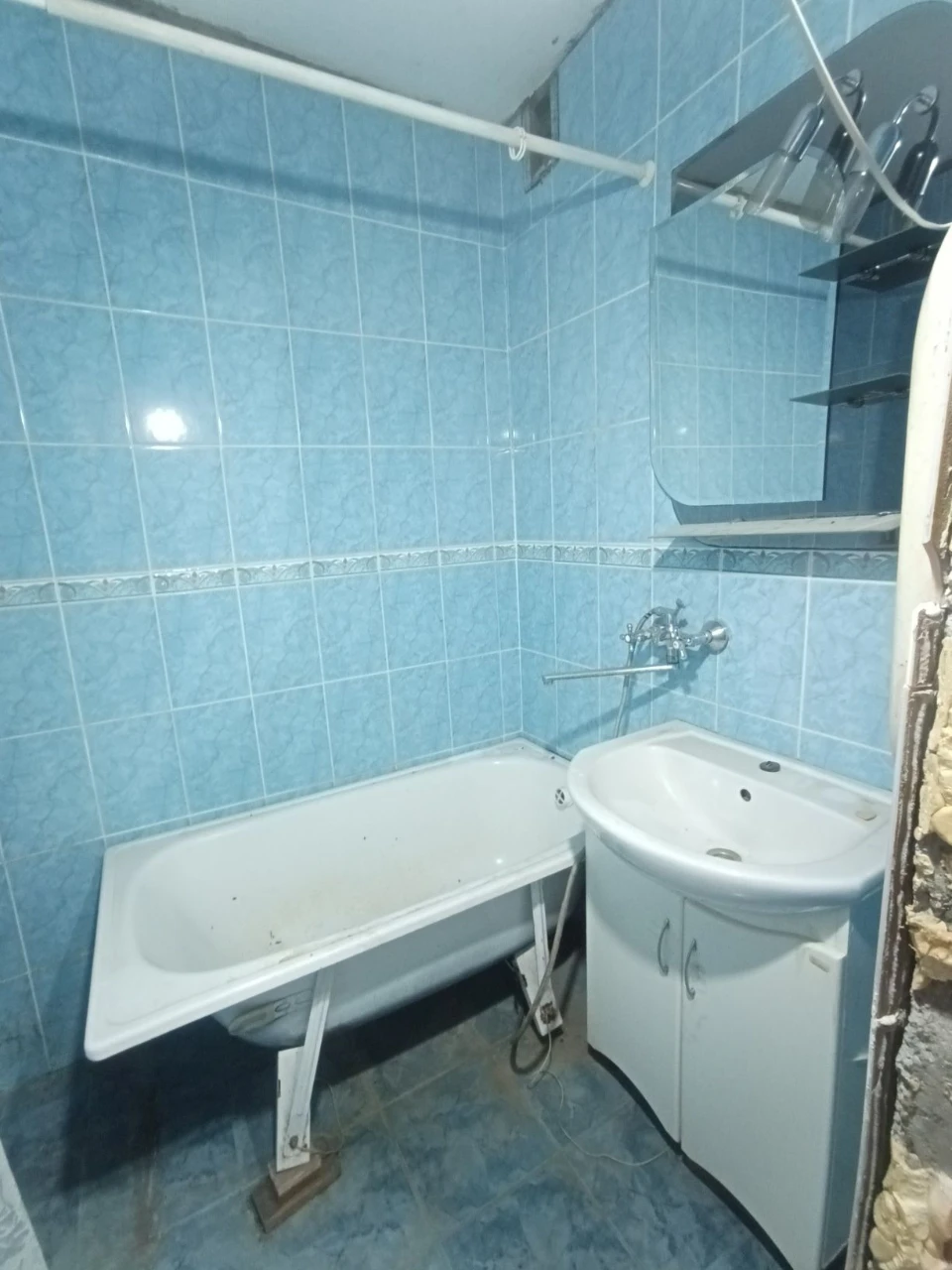 Продам 2ком.квартиру Каменское  Левобережный 5район