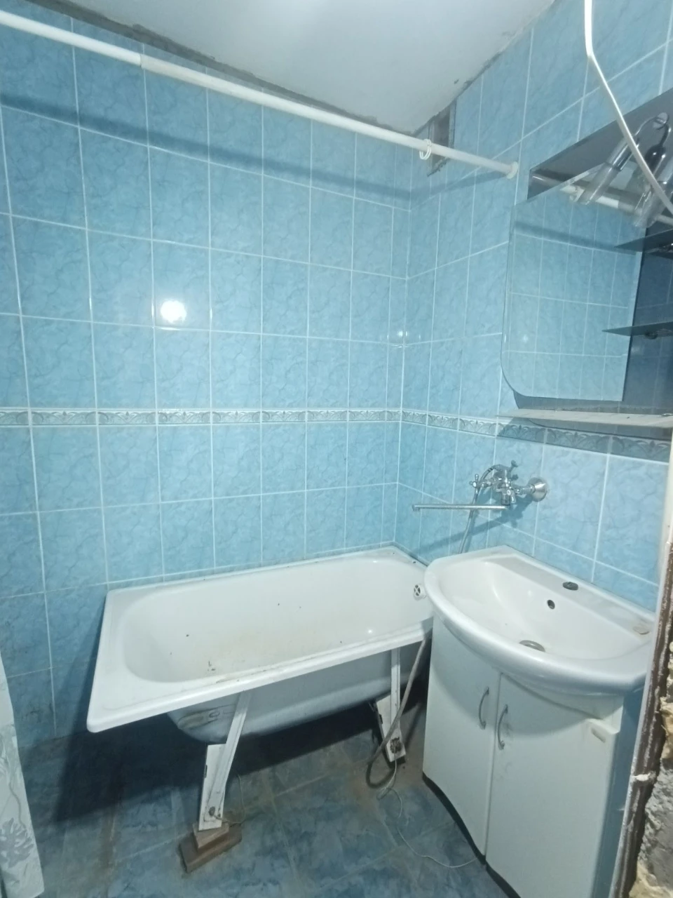 Продам 2ком.квартиру Каменское  Левобережный 5район