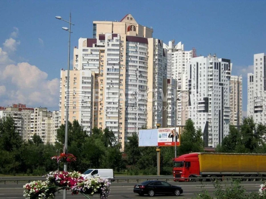 2-room apartment for sale Sribnokilska