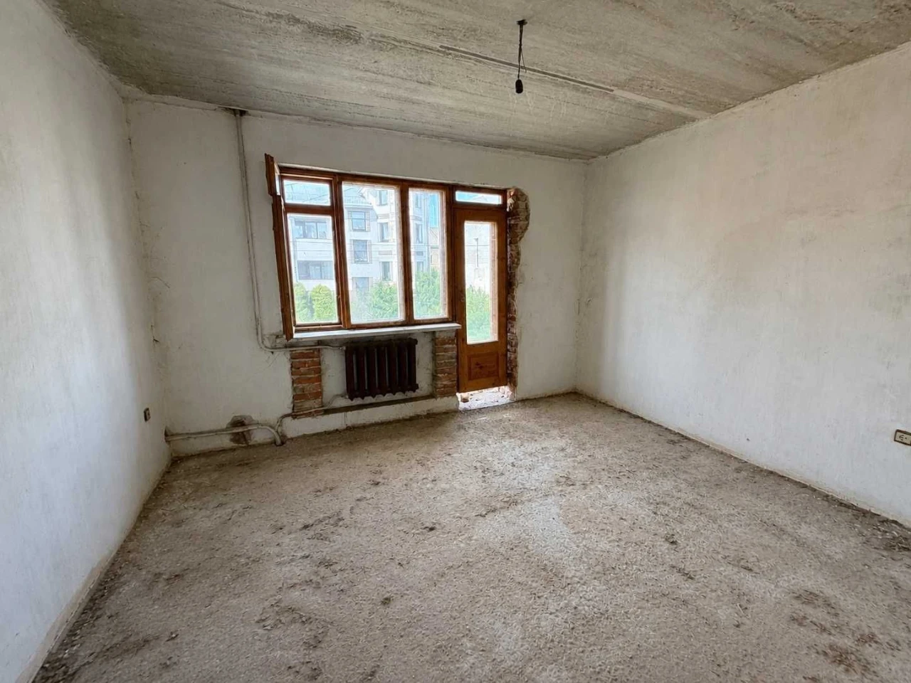 Продаж 2 поверхового будинку з ділянкою на 3 сотки, 288 кв.