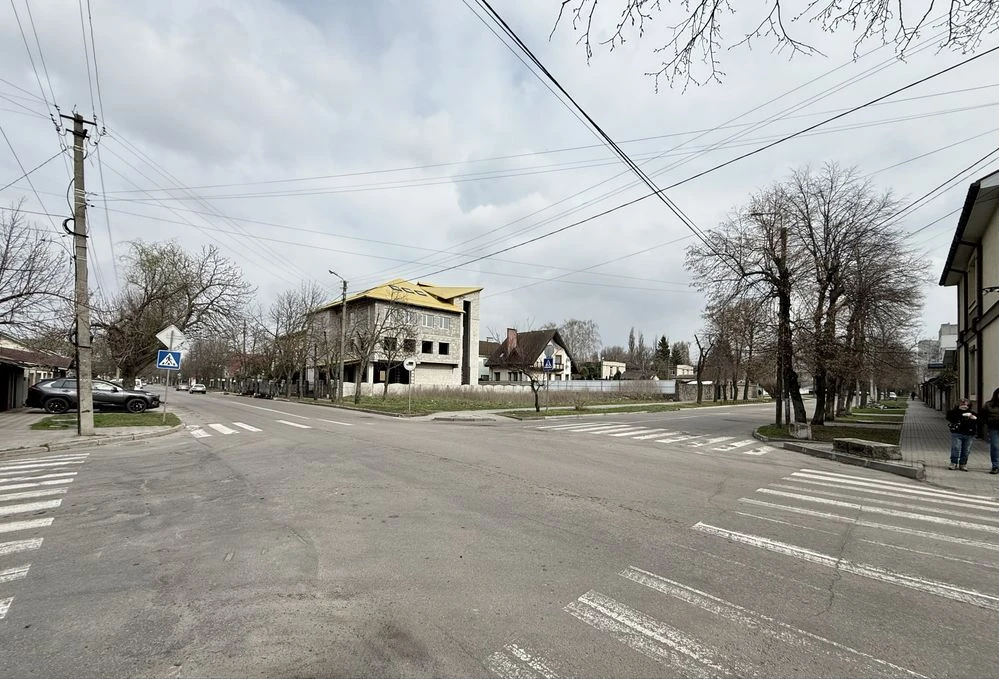 Земельна ділянка в центрі Кременчука. Під будинок, або комер
