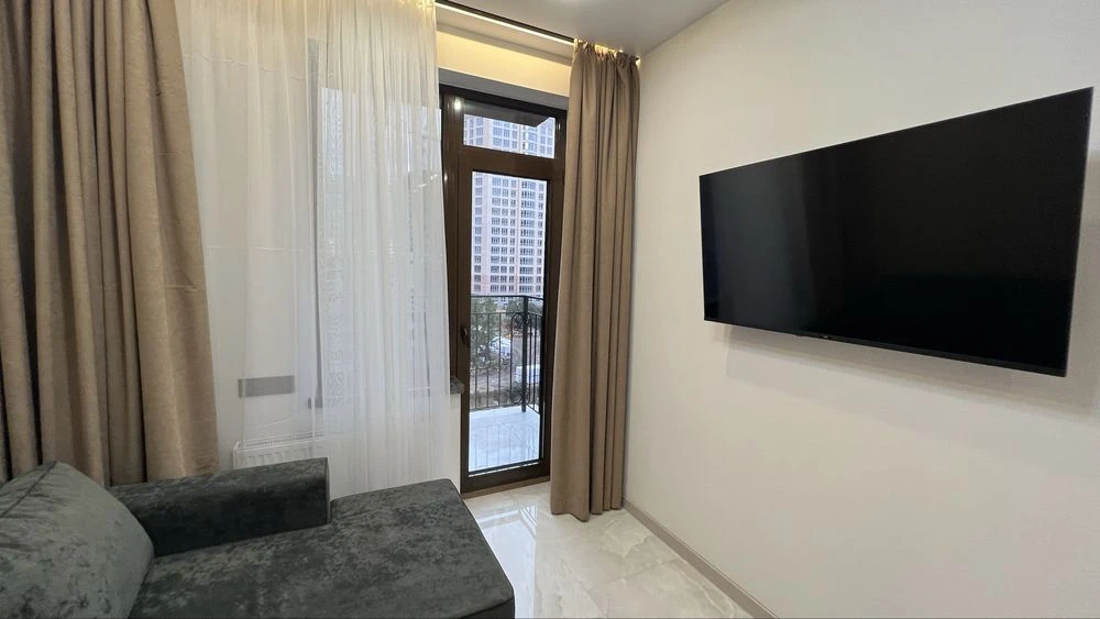 Продам 1к квартиру 42м² з новим ремонтом ЖК Еллада Аркадія в