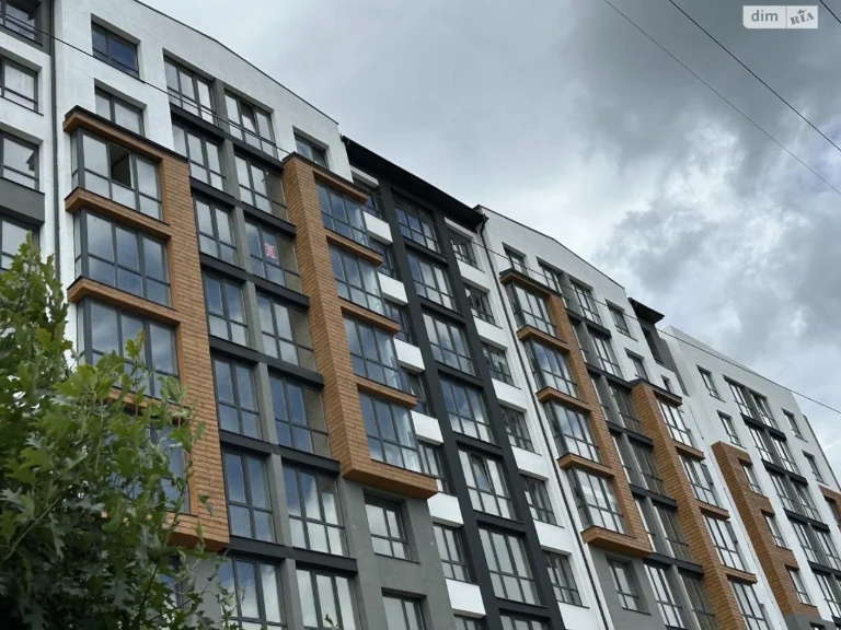 Продаж Квартира Набережна