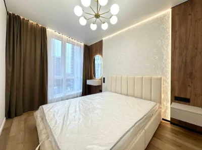 Продаж шикарна півторачка в ЖК Manhattan з виглядом у двір