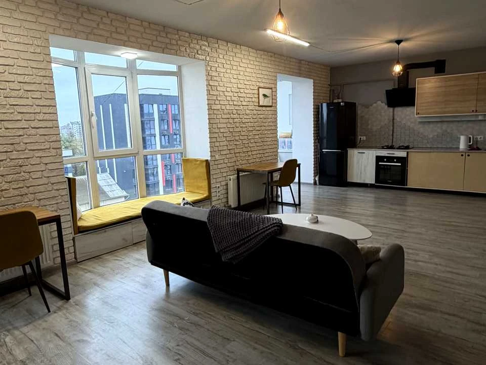 Квартира. Івано-Франківськ, Євгена Коновальця вул.
