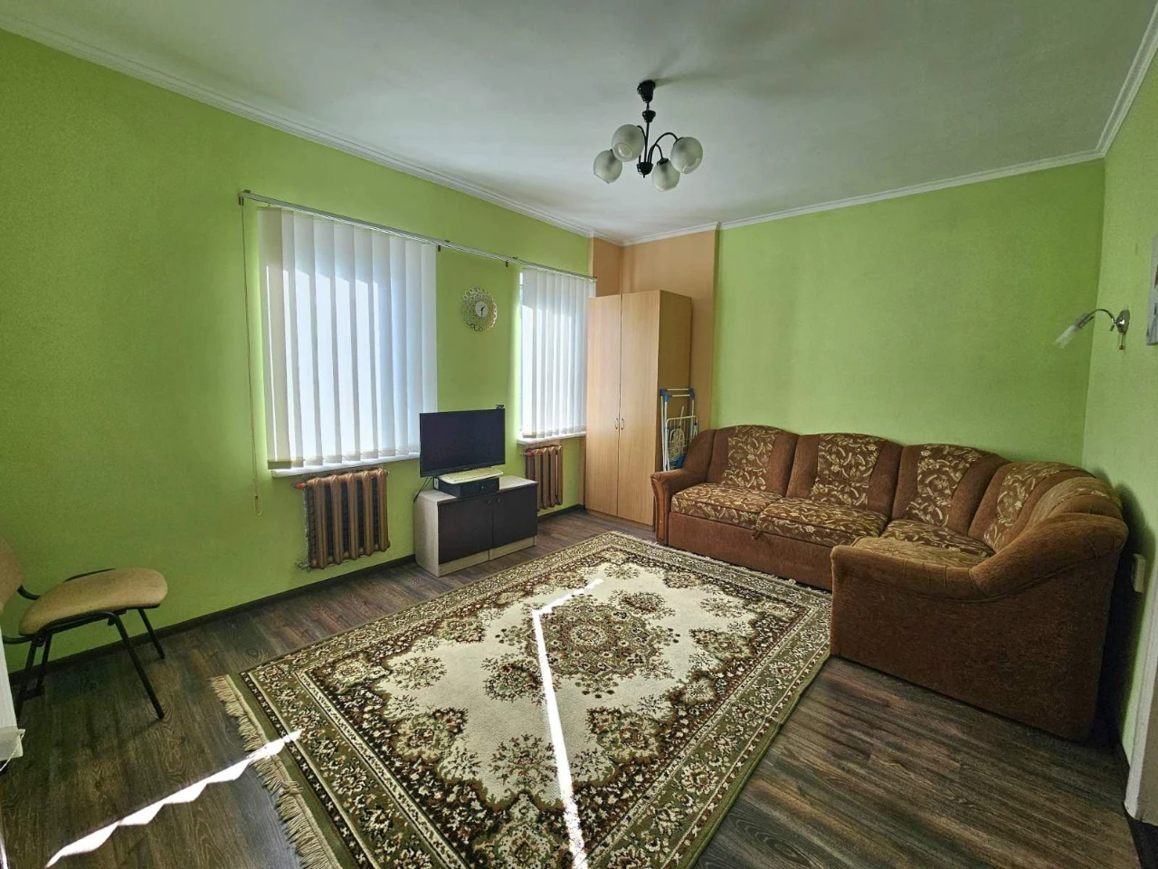 Продаж окремої частини будинку,окремий двір у місті Полтава.