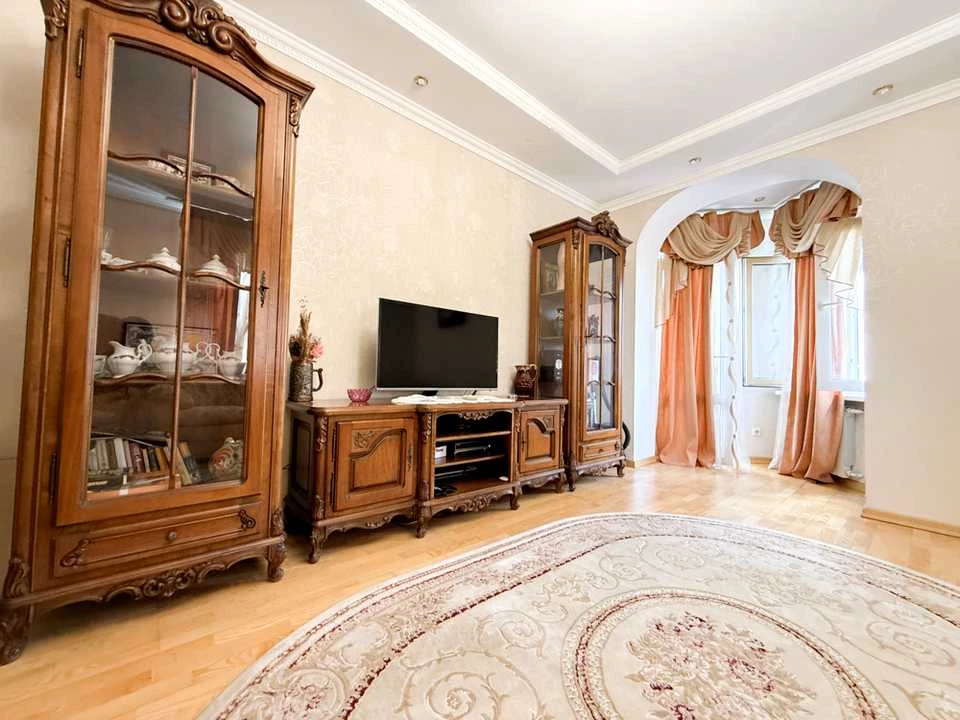 Квартира. Київ, Рея Бредбері вул.