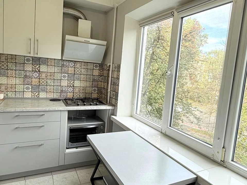 Квартира. Київ, Солом'янська вул.