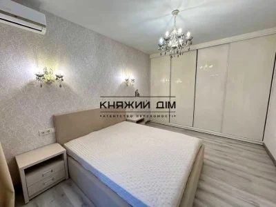 Квартира. Київ, Осокорська вул.