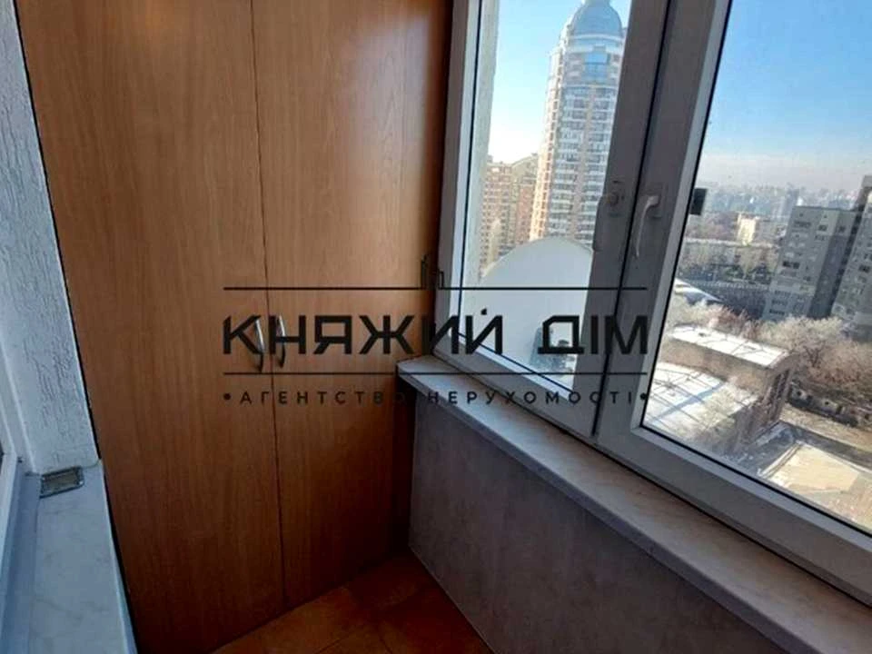 Квартира. Київ, Панаса Мирного вул.