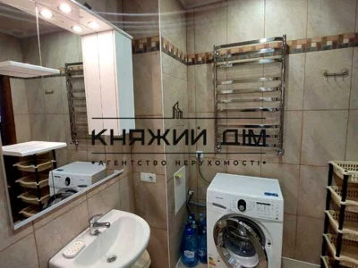Квартира. Київ, Панаса Мирного вул.