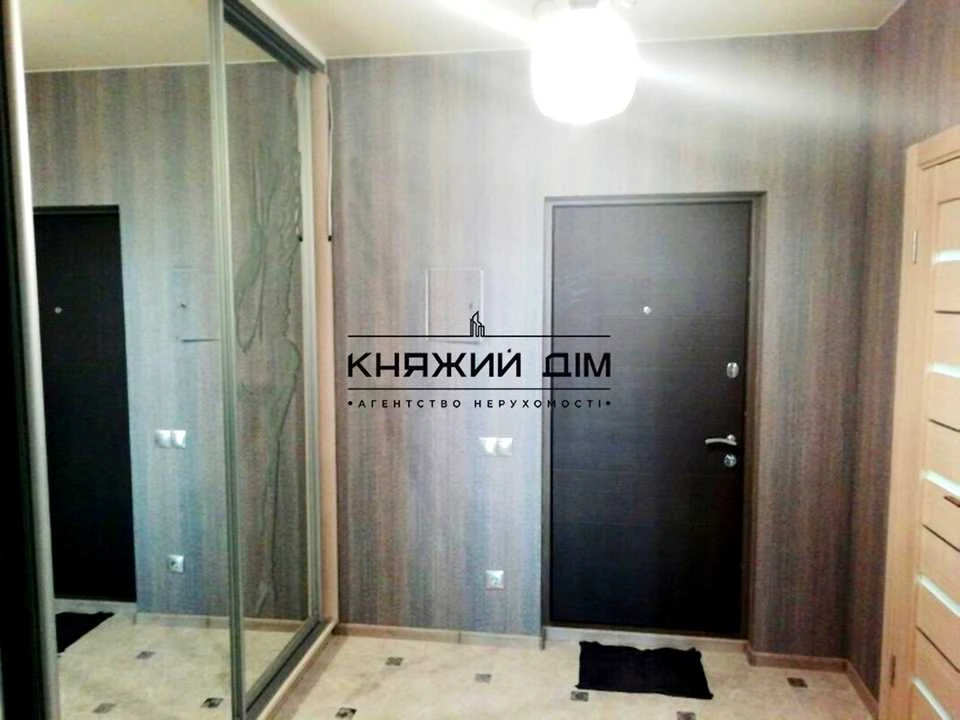 Квартира. Київ, Світла вул.