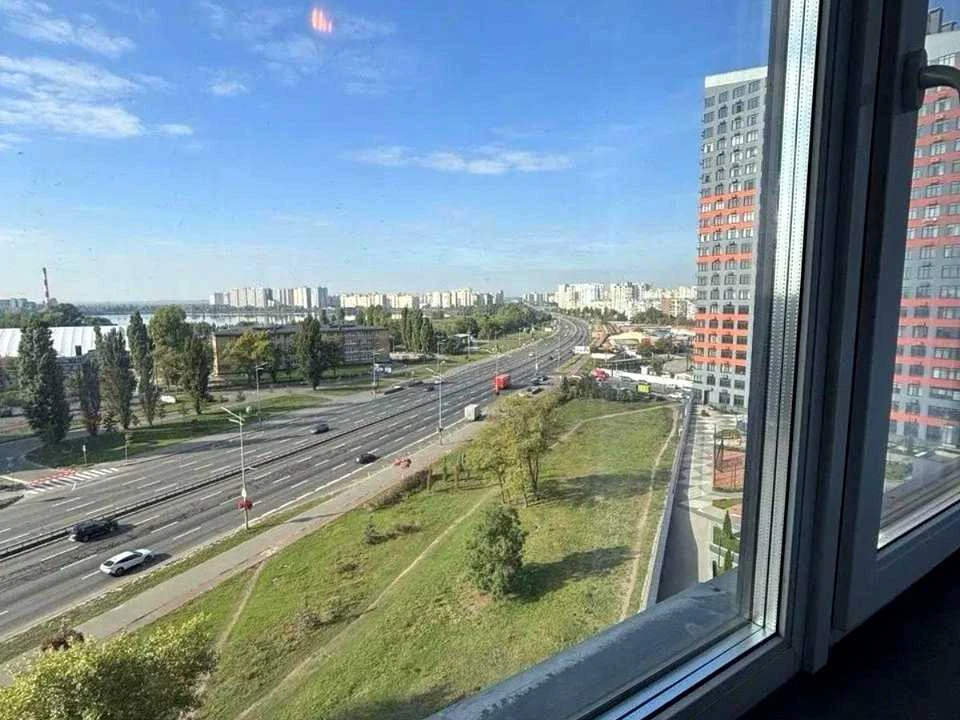 Квартира. Київ, Братів Чибінєєвих вул.