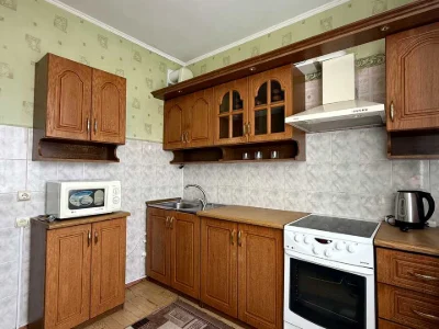 Квартира. Київ, Анни Ахматової вул.