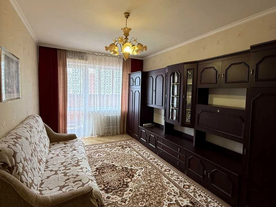 Квартира. Київ, Анни Ахматової вул.