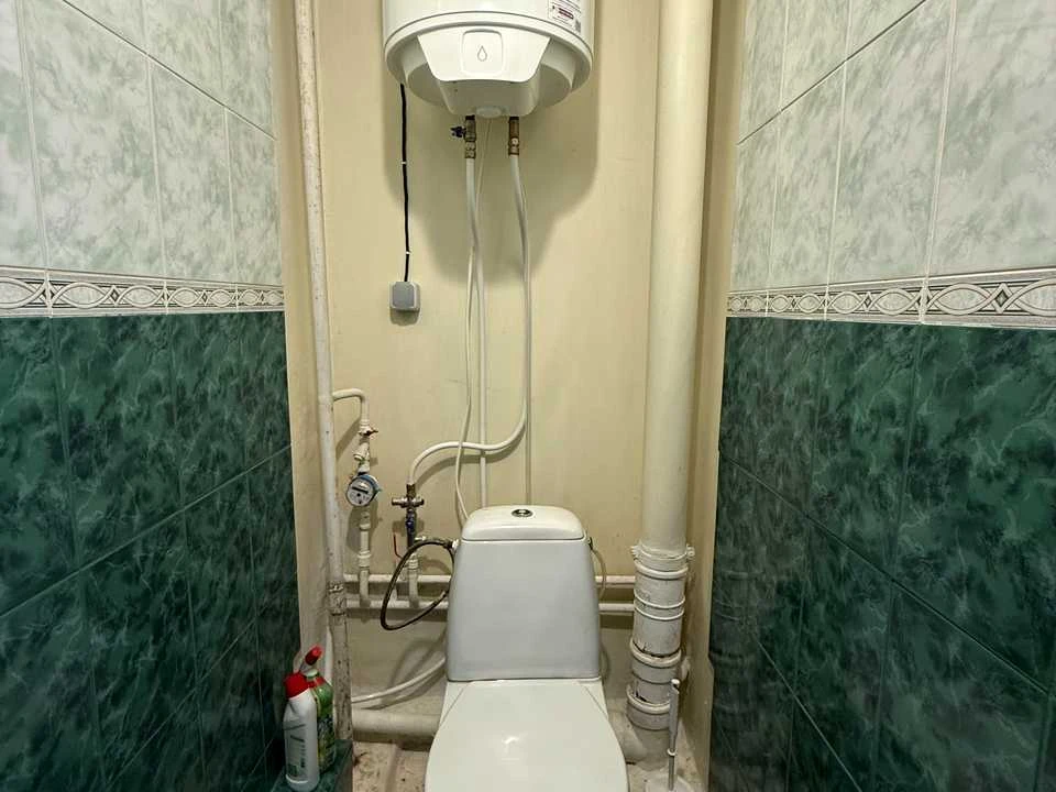 Квартира. Київ, Анни Ахматової вул.