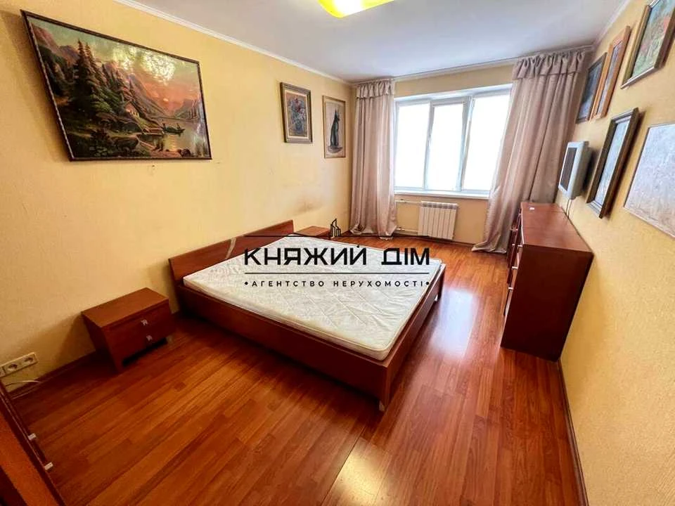 Квартира. Київ, Свободи просп.