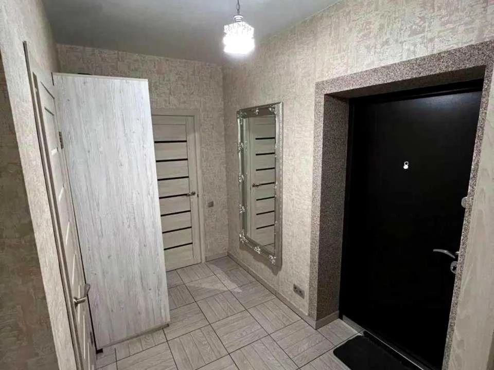 Квартира. Київ, Харківське шосе