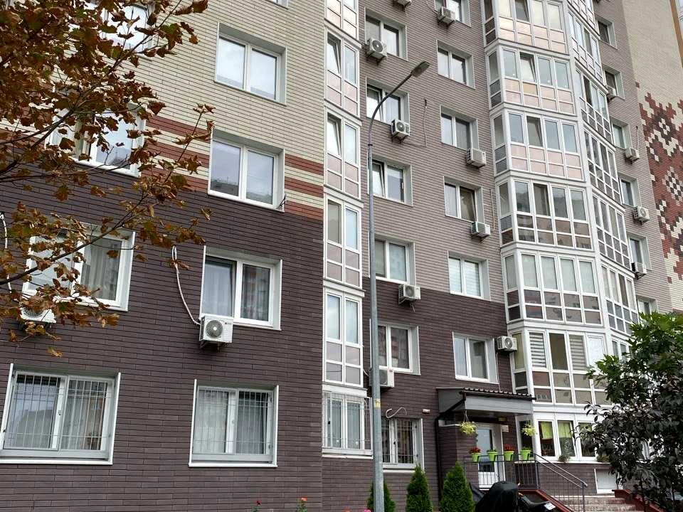 Квартира. Київ, Софії Русової вул.