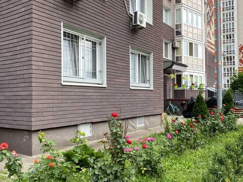 Квартира. Київ, Софії Русової вул.