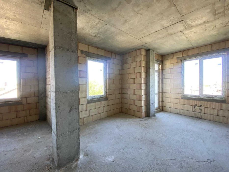 One-room apartment for sale in the heart of Odessa, residential complex "Ri"