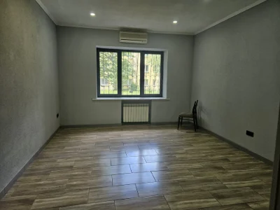 Продаж 2 кімнатна квартира вул.Токарева(Вузівська),4 ремонт