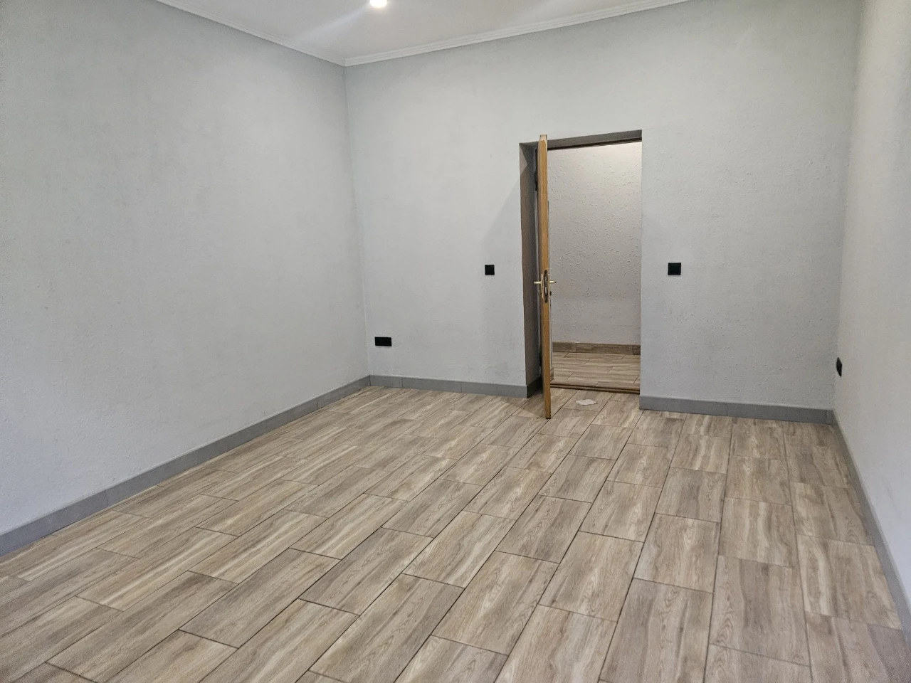 Продаж 2 кімнатна квартира вул.Токарева(Вузівська),4 ремонт