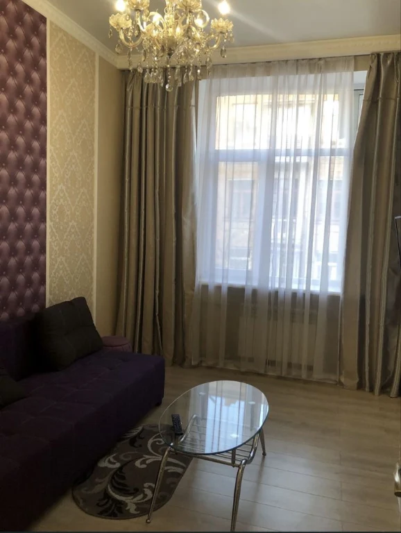 Ярослава Мудрого! Метро 1 мин  Продам 2К 57 м2