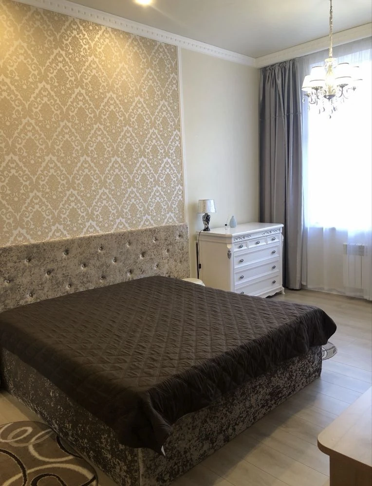 Ярослава Мудрого! Метро 1 мин  Продам 2К 57 м2
