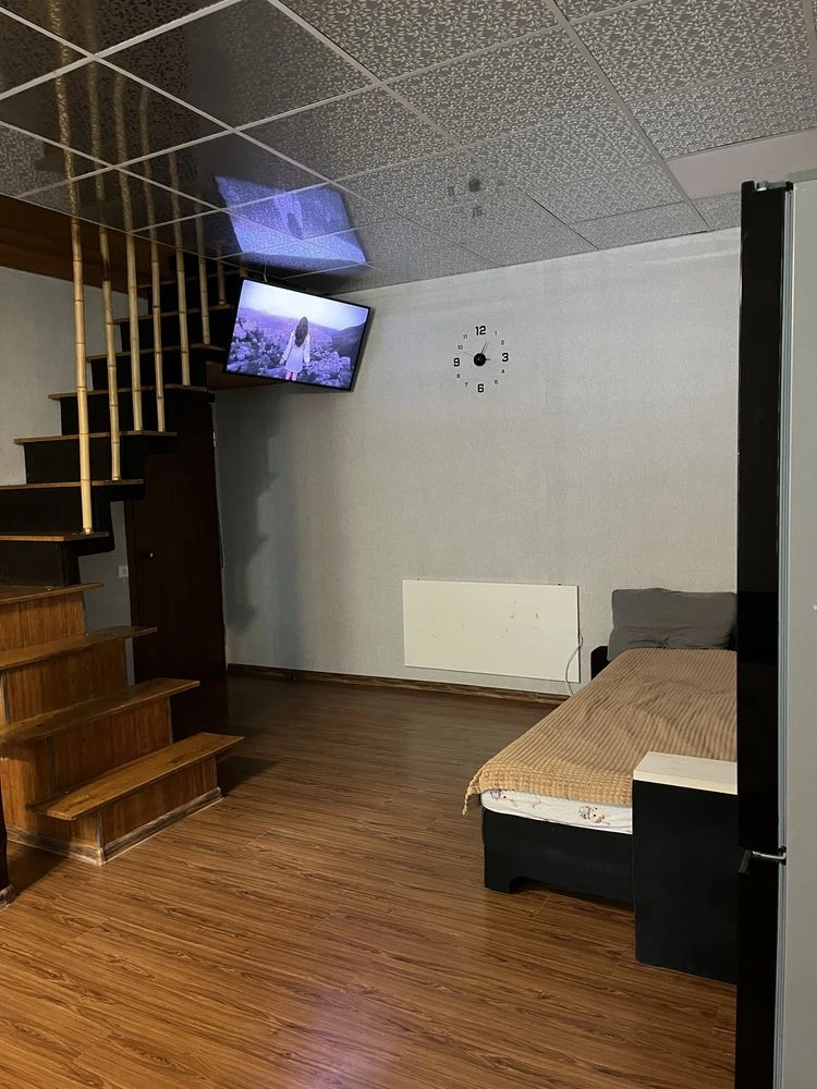 Квартира, 2 поверх, торг