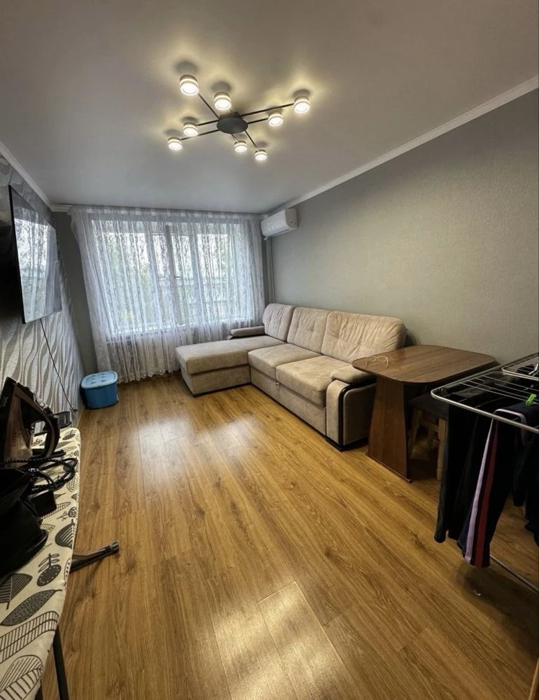 Продам 2-кімнатну квартиру